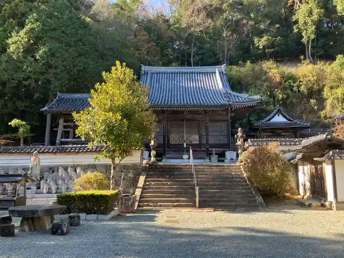 高蔵寺の本殿