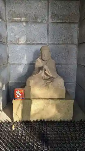 米本浅間神社の像