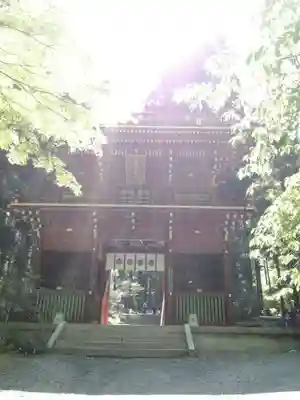 御岩神社の山門・神門