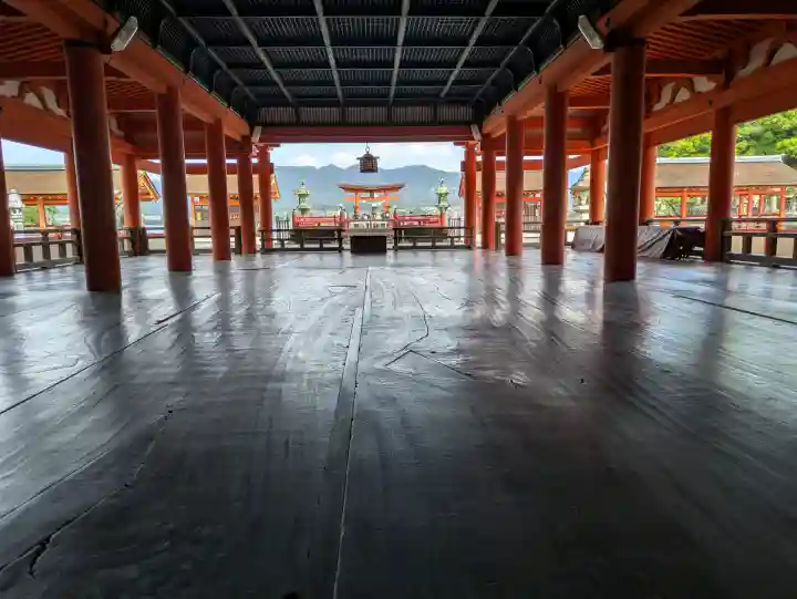 厳島神社(広島県)
