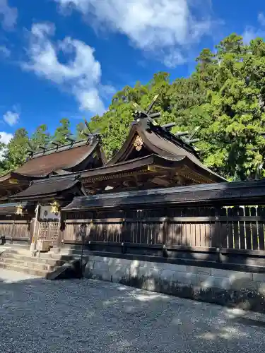 熊野本宮大社の{uncategorized: "未分類", other: "その他", undefined: "問題あり", building: "その他建物", grave: "お墓", sacred_gate: "鳥居", guardian: "狛犬", statue: "像", buddha: "仏像", history: "歴史", nature: "自然", garden: "庭園", animal: "動物", pagoda: "塔", temizu: "手水舎", mountain_gate: "山門・神門", sanctuary: "本殿・本堂", subordinate: "末社・摂社", art: "芸術", scenery: "景色", jizo: "地蔵", ema: "絵馬", goshuin: "御朱印", omikuji: "おみくじ", items: "授与品その他", amulet: "お守り", goshuincho: "御朱印帳", eats: "食事", festival: "お祭り", votive_dance: "神楽", shichigosan: "七五三参", wedding: "結婚式", experience: "体験その他", initially: "初詣", around: "周辺", anti_infection: "感染症対策"}