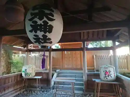 世木神社の本殿・本堂