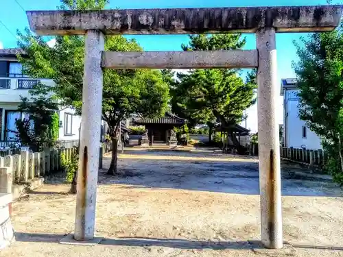 天白社の鳥居