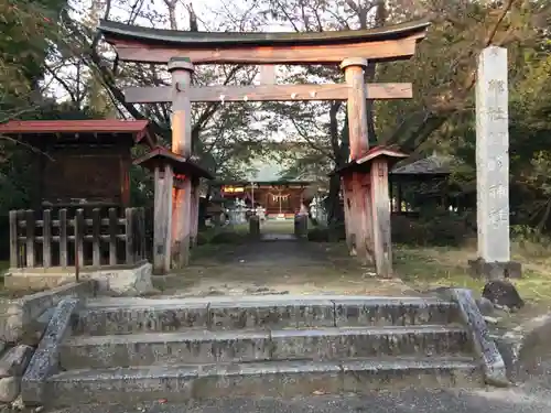 賀茂春日神社の鳥居