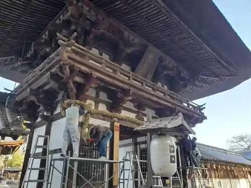 沙沙貴神社の山門