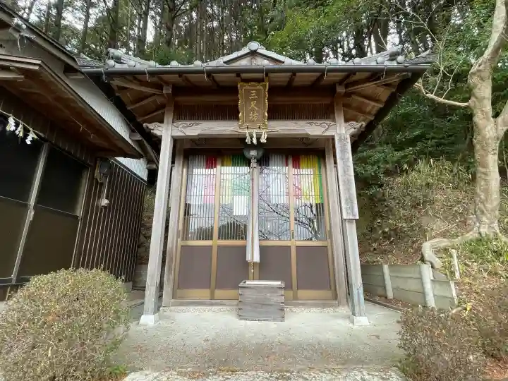 秋葉神社の{uncategorized: "未分類", other: "その他", undefined: "問題あり", building: "その他建物", grave: "お墓", sacred_gate: "鳥居", guardian: "狛犬", statue: "像", buddha: "仏像", history: "歴史", nature: "自然", garden: "庭園", animal: "動物", pagoda: "塔", temizu: "手水舎", mountain_gate: "山門・神門", sanctuary: "本殿・本堂", subordinate: "末社・摂社", art: "芸術", scenery: "景色", jizo: "地蔵", ema: "絵馬", goshuin: "御朱印", omikuji: "おみくじ", items: "授与品その他", amulet: "お守り", goshuincho: "御朱印帳", eats: "食事", festival: "お祭り", votive_dance: "神楽", shichigosan: "七五三参", wedding: "結婚式", experience: "体験その他", initially: "初詣", around: "周辺", anti_infection: "感染症対策"}