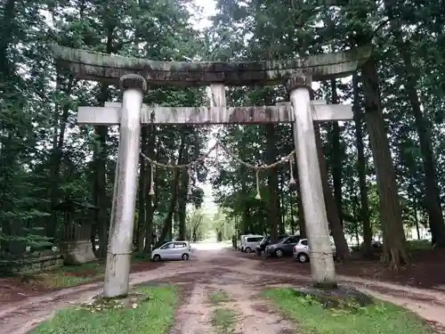 有明山社の鳥居