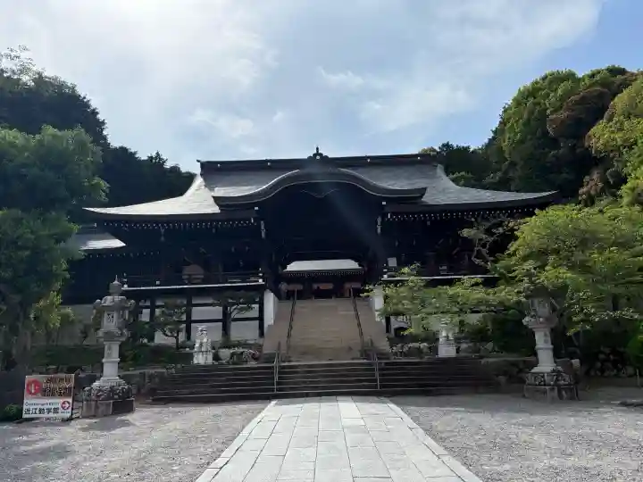 近江神宮の{uncategorized: "未分類", other: "その他", undefined: "問題あり", building: "その他建物", grave: "お墓", sacred_gate: "鳥居", guardian: "狛犬", statue: "像", buddha: "仏像", history: "歴史", nature: "自然", garden: "庭園", animal: "動物", pagoda: "塔", temizu: "手水舎", mountain_gate: "山門・神門", sanctuary: "本殿・本堂", subordinate: "末社・摂社", art: "芸術", scenery: "景色", jizo: "地蔵", ema: "絵馬", goshuin: "御朱印", omikuji: "おみくじ", items: "授与品その他", amulet: "お守り", goshuincho: "御朱印帳", eats: "食事", festival: "お祭り", votive_dance: "神楽", shichigosan: "七五三参", wedding: "結婚式", experience: "体験その他", initially: "初詣", around: "周辺", anti_infection: "感染症対策"}