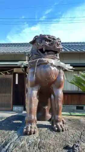 岡南神社の狛犬