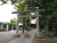 給田六所神社の鳥居