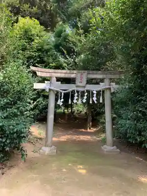 雷神社の鳥居