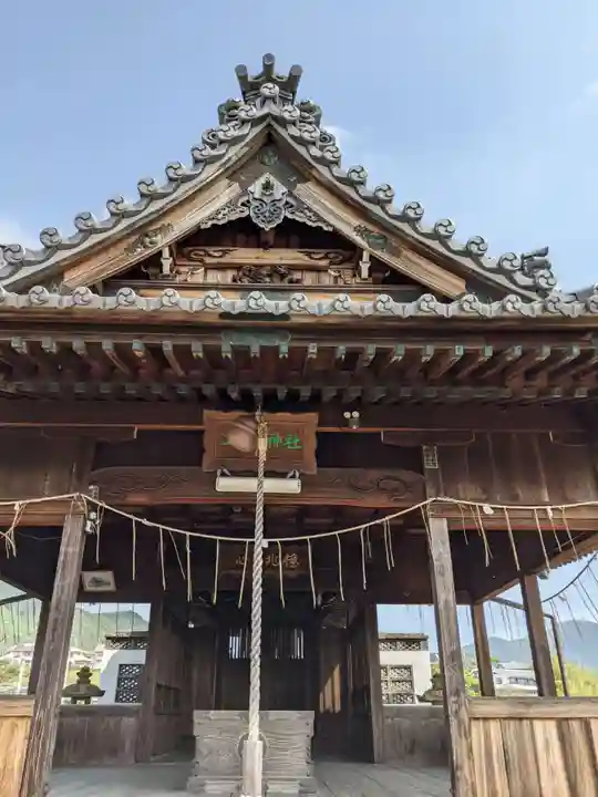 二ノ宮神社の本殿・本堂