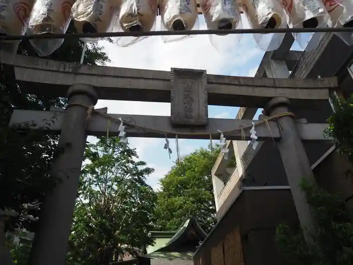 小野照崎神社の鳥居