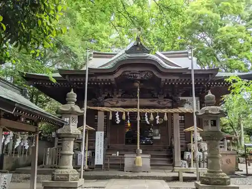 座間神社の本殿・本堂