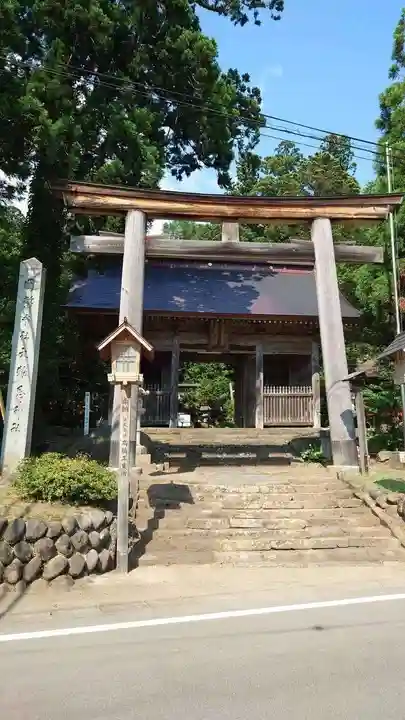 鳥海山大物忌神社蕨岡口ノ宮の鳥居
