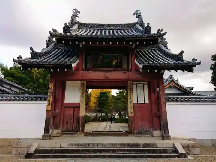 萬福寺の山門・神門