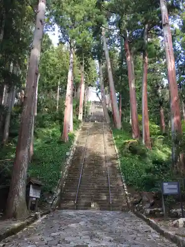 久遠寺の建物その他