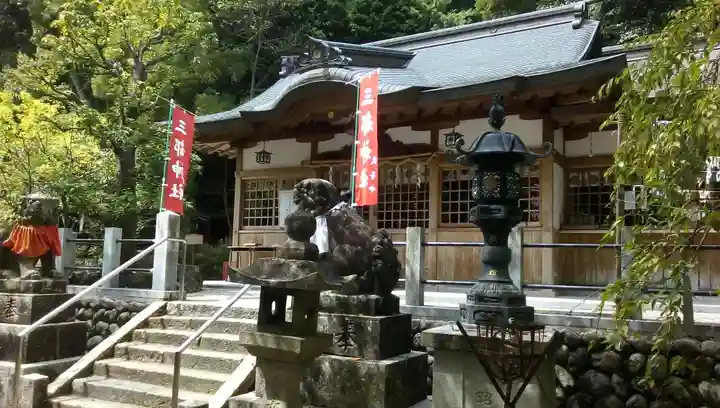 三都神社の本殿・本堂