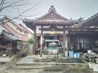 円観寺の本殿・本堂