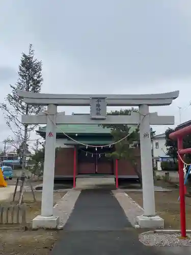 千勝社の鳥居