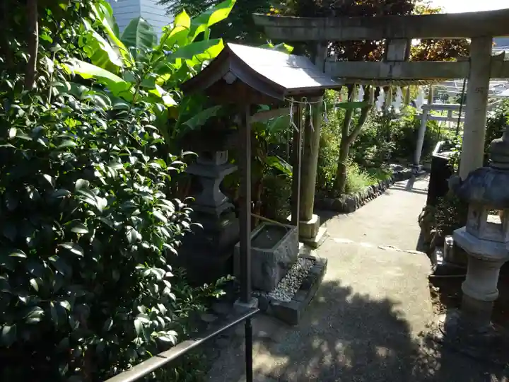 横浜御嶽神社の手水舎