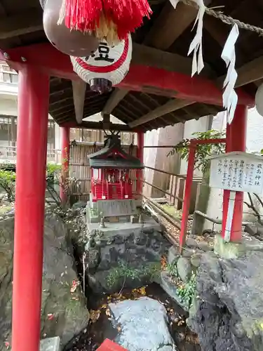 子安神社の末社・摂社