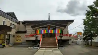 郷芳寺の本殿・本堂