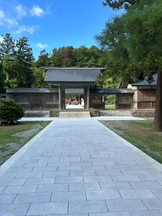 真野宮の山門・神門