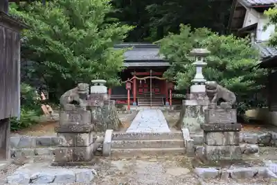 宇都宮神社(白岩町)の狛犬
