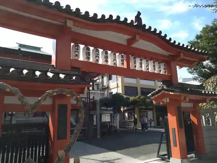 善國寺の山門・神門