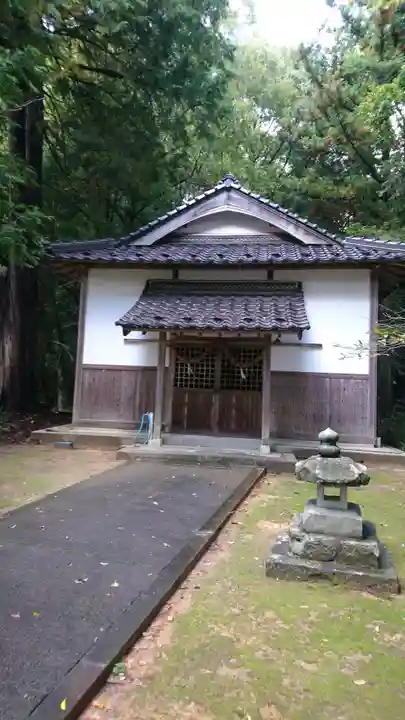 八幡神社の本殿・本堂