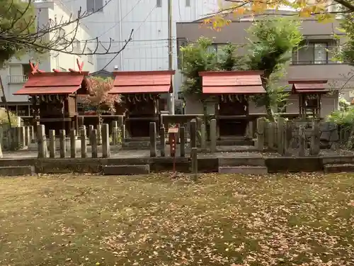 闇之森八幡社の末社・摂社