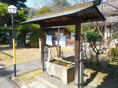 鳳出観音教会の手水舎