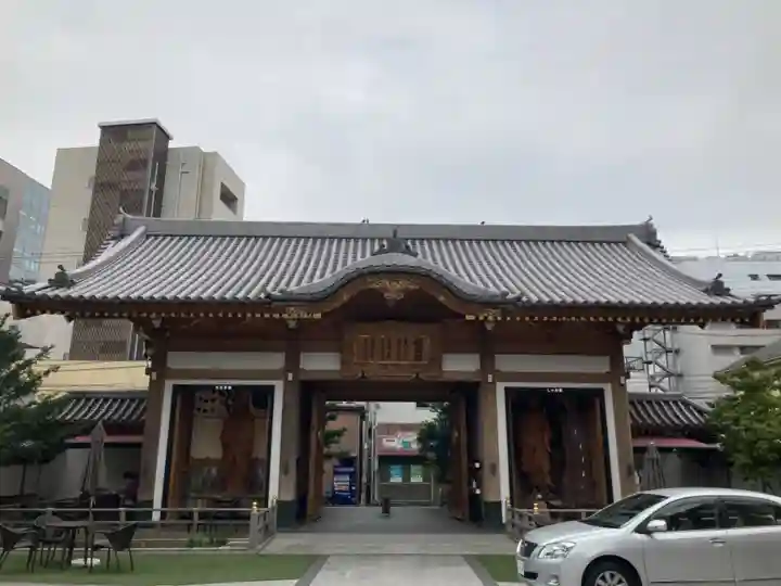 東光寺の山門・神門