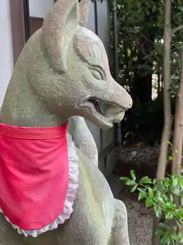 孫太郎稲荷神社（薬師寺境内社）の狛犬