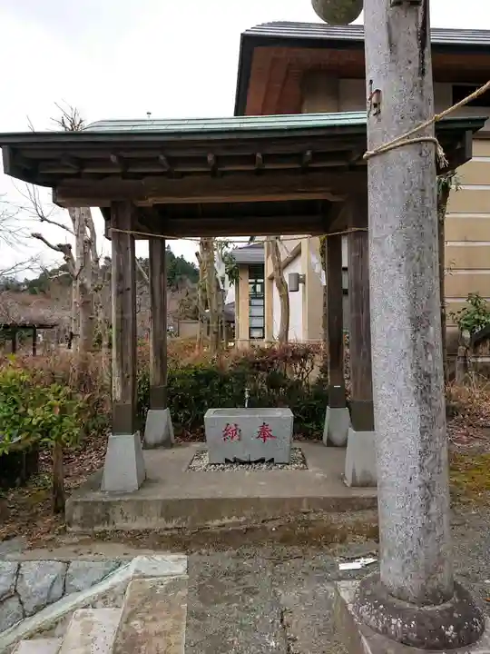 水の郷大六天社の手水舎