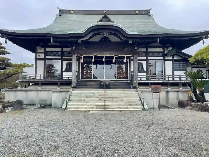 興全寺の{uncategorized: "未分類", other: "その他", undefined: "問題あり", building: "その他建物", grave: "お墓", sacred_gate: "鳥居", guardian: "狛犬", statue: "像", buddha: "仏像", history: "歴史", nature: "自然", garden: "庭園", animal: "動物", pagoda: "塔", temizu: "手水舎", mountain_gate: "山門・神門", sanctuary: "本殿・本堂", subordinate: "末社・摂社", art: "芸術", scenery: "景色", jizo: "地蔵", ema: "絵馬", goshuin: "御朱印", omikuji: "おみくじ", items: "授与品その他", amulet: "お守り", goshuincho: "御朱印帳", eats: "食事", festival: "お祭り", votive_dance: "神楽", shichigosan: "七五三参", wedding: "結婚式", experience: "体験その他", initially: "初詣", around: "周辺", anti_infection: "感染症対策"}