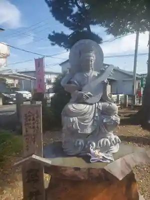 明石弁天厳島神社の像