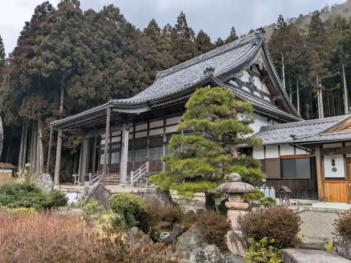 仏縁寺の{uncategorized: "未分類", other: "その他", undefined: "問題あり", building: "その他建物", grave: "お墓", sacred_gate: "鳥居", guardian: "狛犬", statue: "像", buddha: "仏像", history: "歴史", nature: "自然", garden: "庭園", animal: "動物", pagoda: "塔", temizu: "手水舎", mountain_gate: "山門・神門", sanctuary: "本殿・本堂", subordinate: "末社・摂社", art: "芸術", scenery: "景色", jizo: "地蔵", ema: "絵馬", goshuin: "御朱印", omikuji: "おみくじ", items: "授与品その他", amulet: "お守り", goshuincho: "御朱印帳", eats: "食事", festival: "お祭り", votive_dance: "神楽", shichigosan: "七五三参", wedding: "結婚式", experience: "体験その他", initially: "初詣", around: "周辺", anti_infection: "感染症対策"}