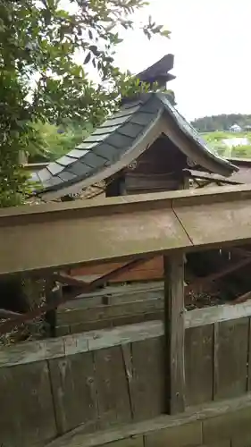 神明神社の本殿