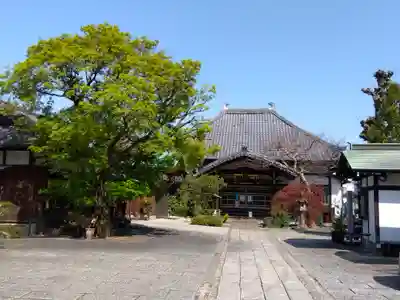 城官寺の本殿・本堂