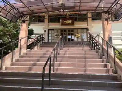 護国寺の本殿・本堂