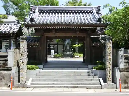 大日寺の山門・神門