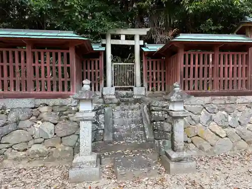 櫛玉命神社の末社・摂社