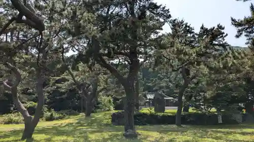 函館護國神社の庭園