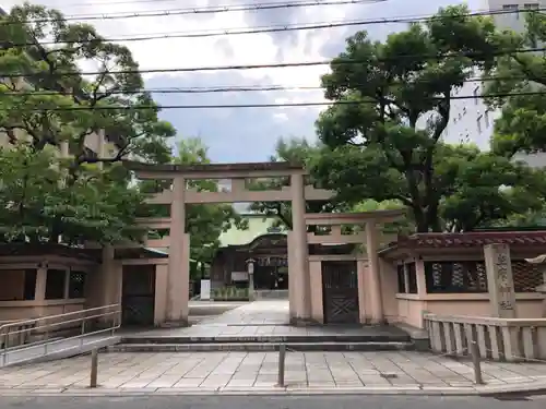 坐摩神社の鳥居