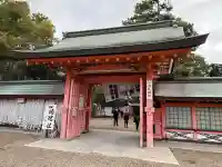 楠珺社(住吉大社末社)の{uncategorized: "未分類", other: "その他", undefined: "問題あり", building: "その他建物", grave: "お墓", sacred_gate: "鳥居", guardian: "狛犬", statue: "像", buddha: "仏像", history: "歴史", nature: "自然", garden: "庭園", animal: "動物", pagoda: "塔", temizu: "手水舎", mountain_gate: "山門・神門", sanctuary: "本殿・本堂", subordinate: "末社・摂社", art: "芸術", scenery: "景色", jizo: "地蔵", ema: "絵馬", goshuin: "御朱印", omikuji: "おみくじ", items: "授与品その他", amulet: "お守り", goshuincho: "御朱印帳", eats: "食事", festival: "お祭り", votive_dance: "神楽", shichigosan: "七五三参", wedding: "結婚式", experience: "体験その他", initially: "初詣", around: "周辺", anti_infection: "感染症対策"}