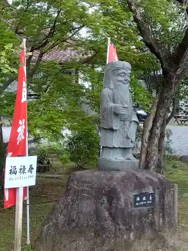 普光寺の像