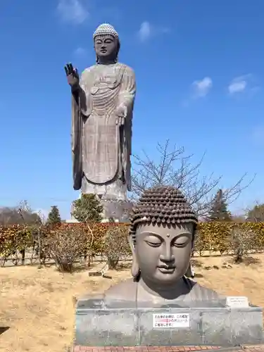 東本願寺本廟 牛久浄苑（牛久大仏）(茨城県)