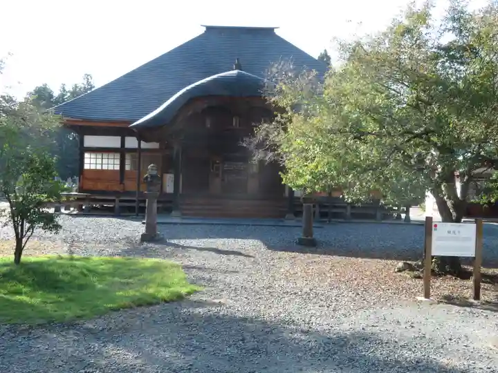 願成寺の本殿・本堂